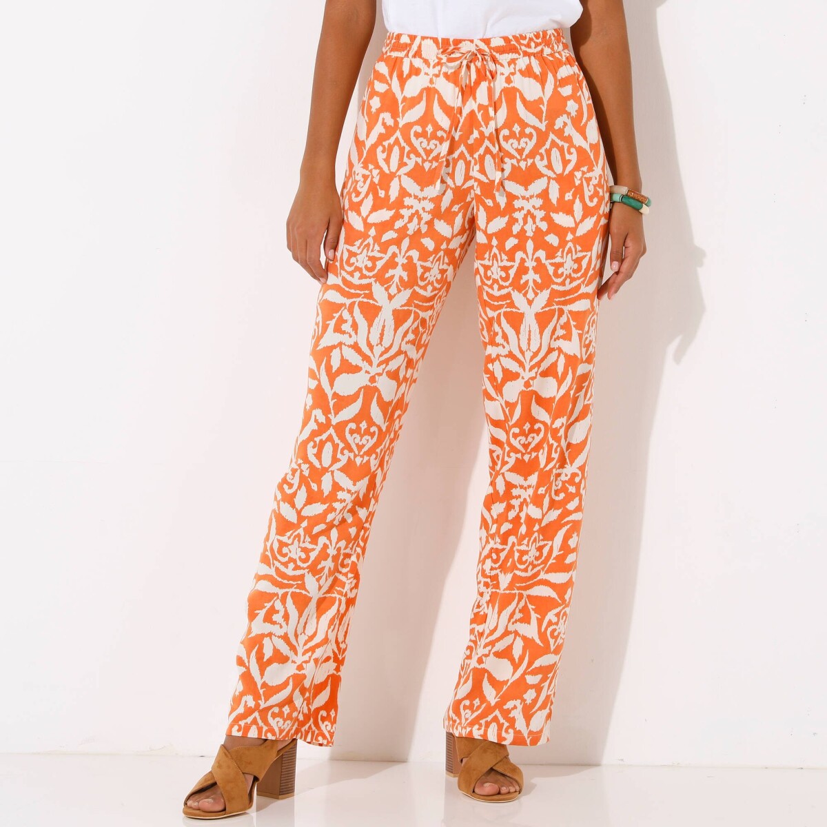 Široké splývavé nohavice z viskózy s potlačou