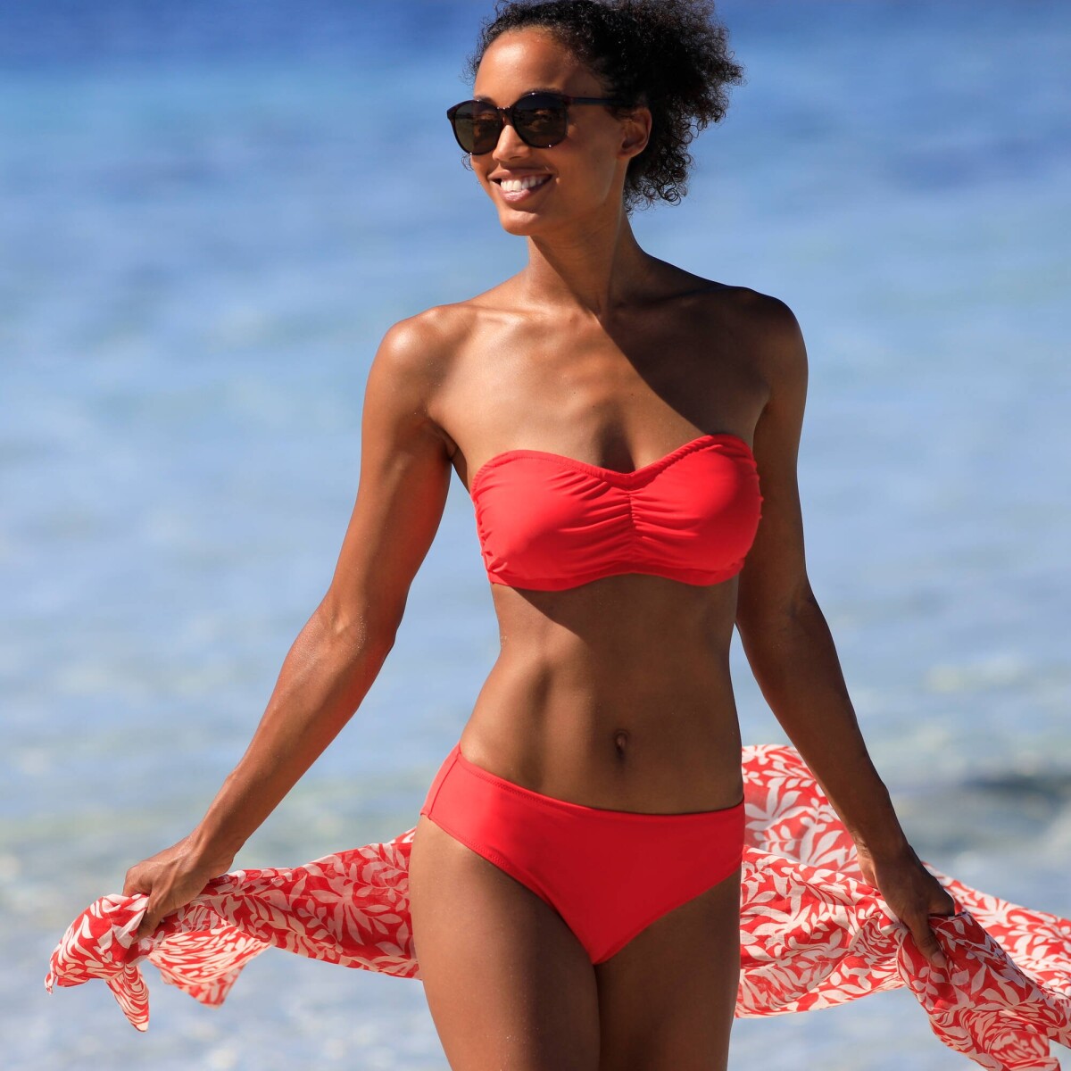 Plavková bandeau podprsenka Solaro s kosticami