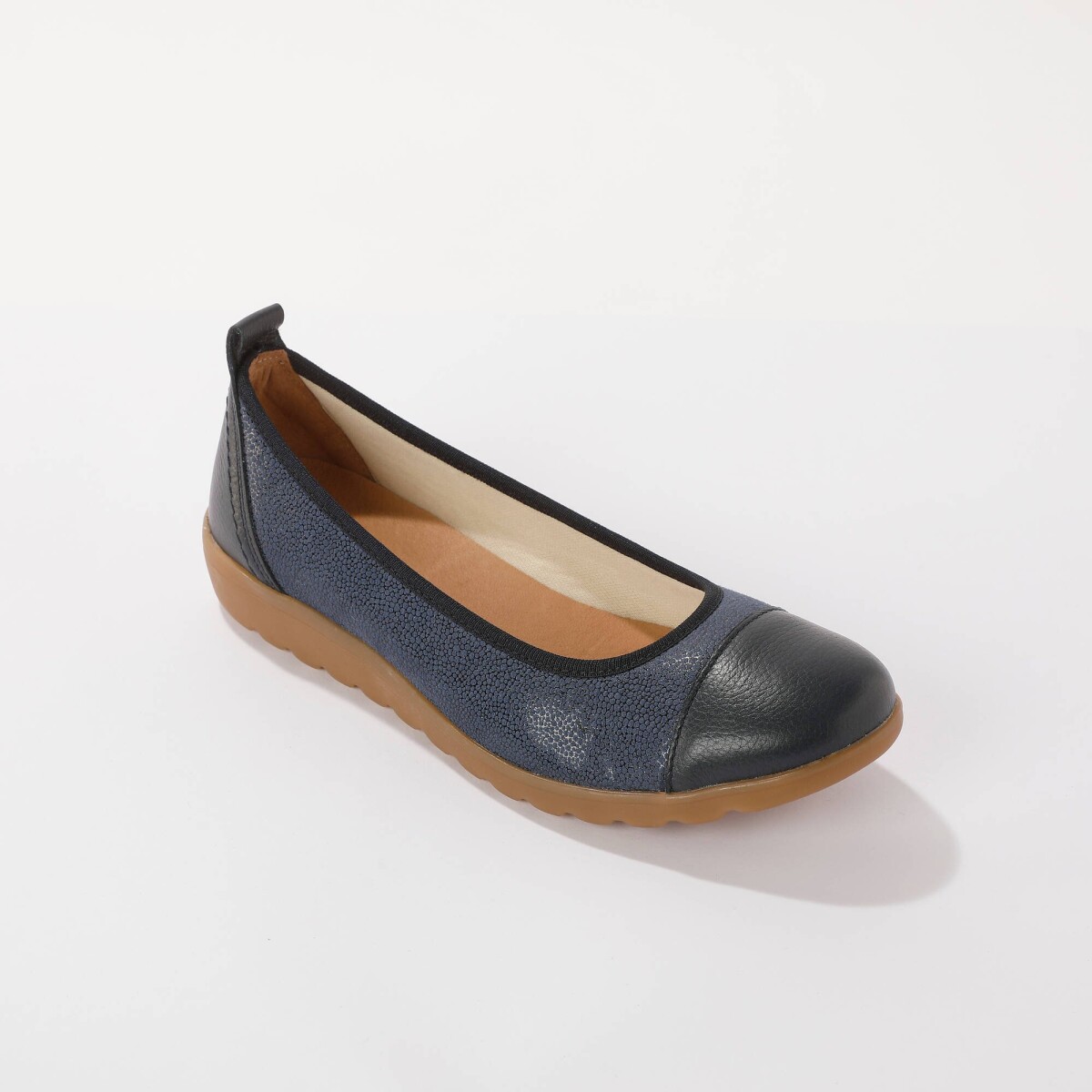 Kožené baleríny s pružnými časťami