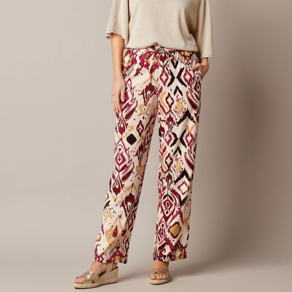 Vzdušné široké nohavice s potlačou