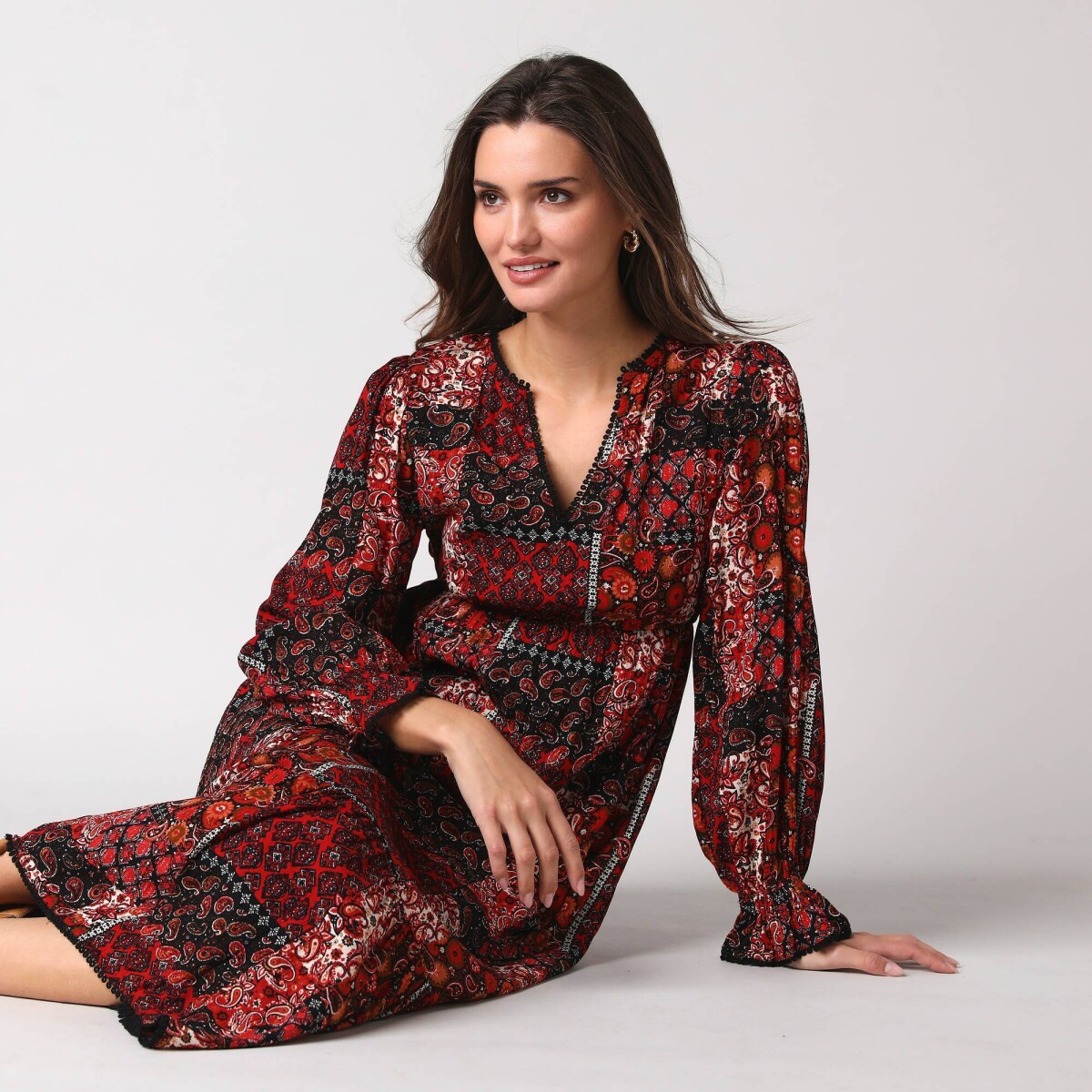 Dlhé šaty s patchwork boho potlačou
