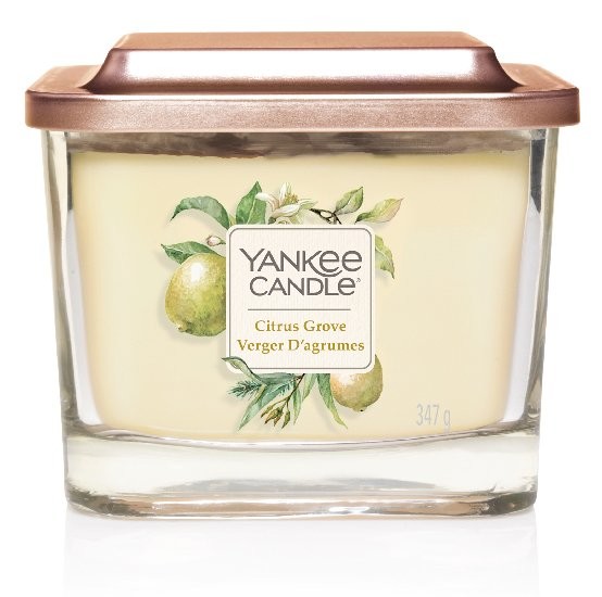 Levně Vonná svíčka Yankee Candle střední 3 knoty Citrus grove