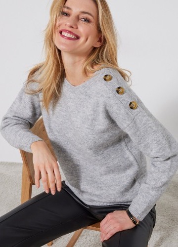 Jednobarevný pulovr z recyklovaného polyesteru (1)