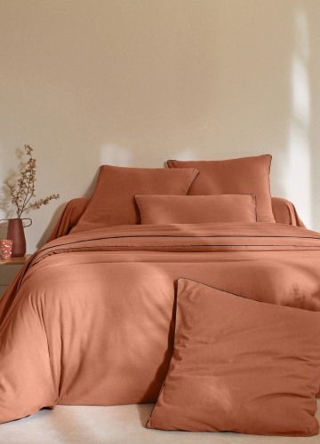 Flanelová posteľná bielizeň s kontrastnou paspulou z kolekcie "Intemporelle"