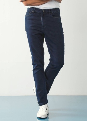 Rovné džínsy s 5 vreckami zo strečového denimu, ak meriate menej ako 170 cm, vnútorná dĺžka nohavíc 72 cm