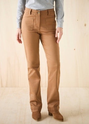 Bootcut kalhoty s našitými kapsami