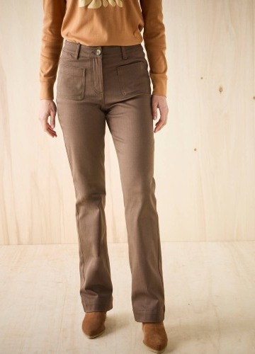 Bootcut kalhoty s našitými kapsami