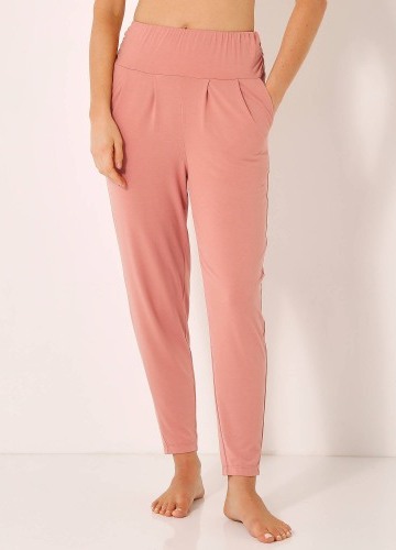 Pohodlné úpletové kalhoty na jógu