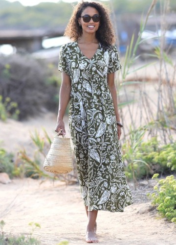 Kreponové dlouhé šaty s výstřihem do V a potiskem