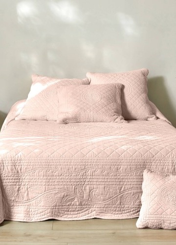 Jednofarebná prikrývka na posteľ Cassandre