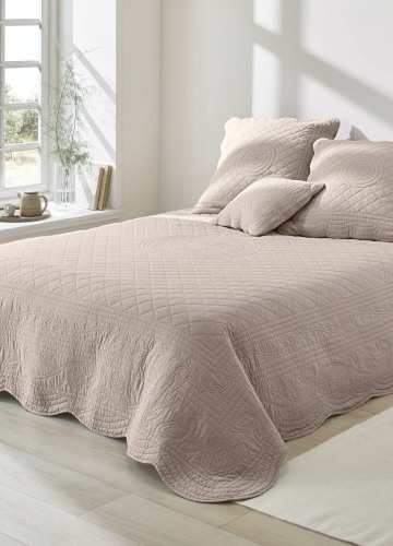 Jednobarevný přehoz na postel Cassandre