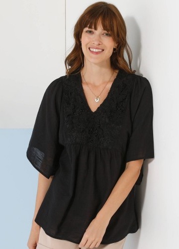 Tunika s krajkou a širokými 3/4 rukávy