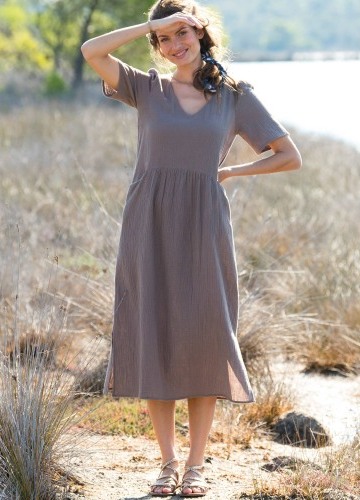 Mušelínové rozšířené midi šaty s výstřihem do V