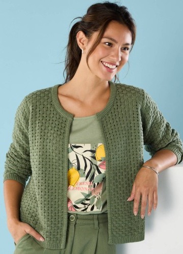 Krátký kardigan se vzorem, pro menší postavu