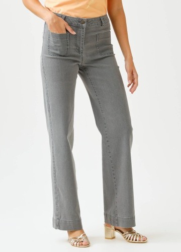 Široké džíny vhodné pro nižší postavu