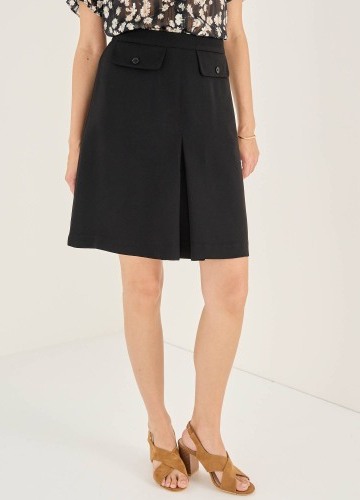 Krátka rozšírená sukňa