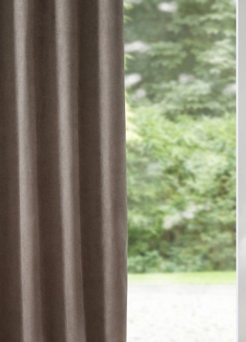 Zatemňovací a izolační závěs, kovová očka