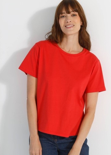 Rovné tričko s krátkými rukávy a kulatým výstřihem