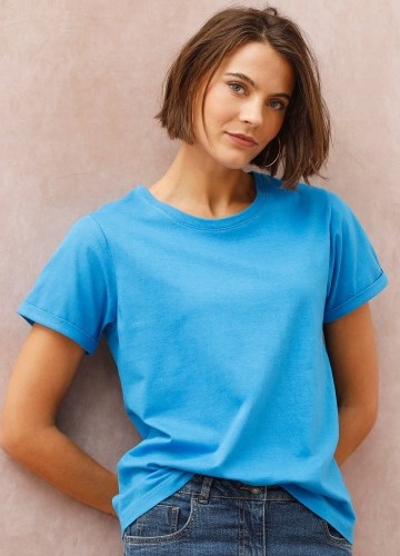 Jednobarevné žerzejové tričko s kulatým výstřihem