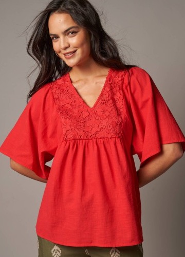 Tunika s krajkou a širokými 3/4 rukávy