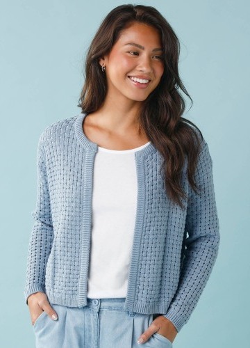 Krátký kardigan se vzorem, pro menší postavu