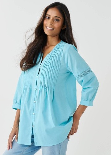 Jednofarebná tunika so zámikmi a macramé