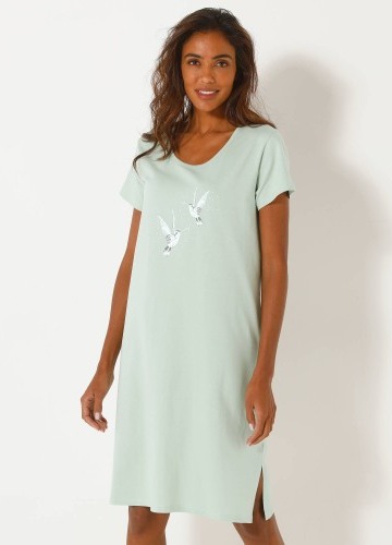 Krátka nočná košeľa s potlačou vtáčikov