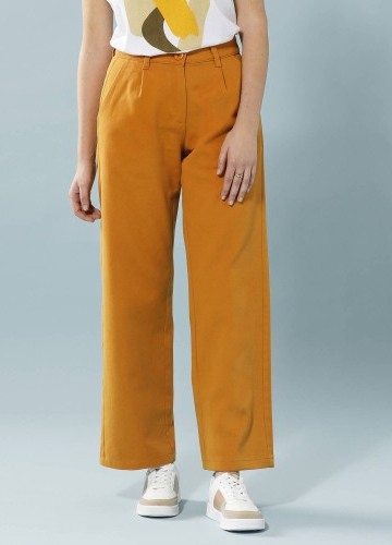 Keprové široké nohavice pre nižšiu postavu