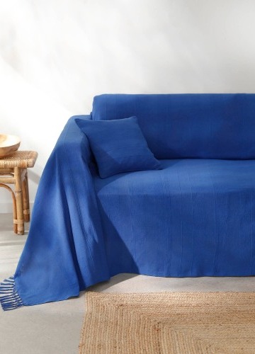 Jednofarebná ručne tkaná bavlnená prikrývka alebo obliečka na vankúš