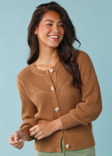 Sveter pre nižšiu postavu