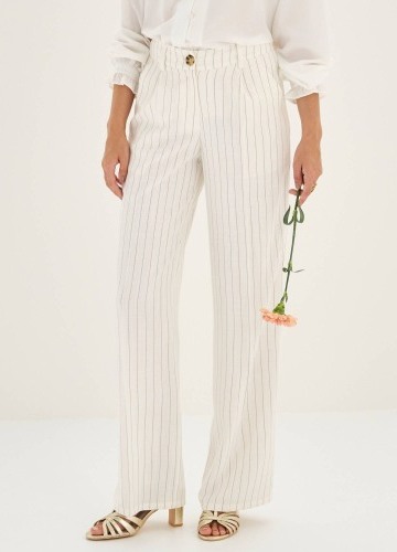 Široké pruhované nohavice s pukmi a prímesou ľanu