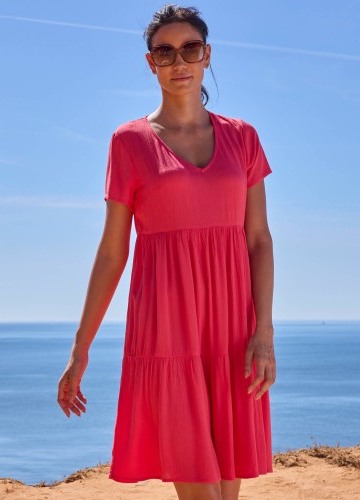 Kreponové krátké jednobarevné šaty s výstřihem do V