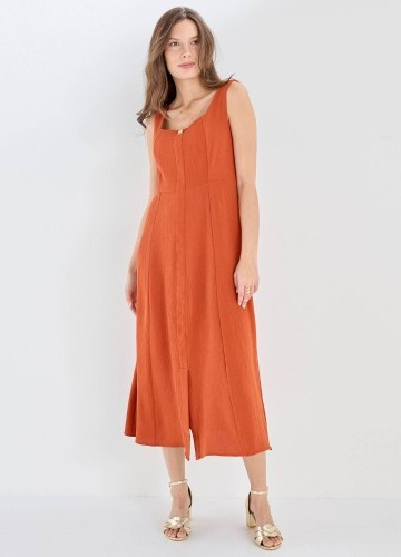 Krepové midi šaty s_x000D_
hranatým výstrihom