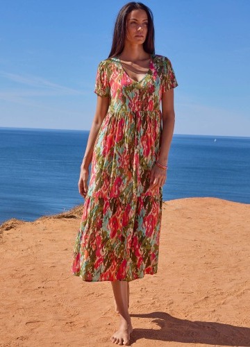 Kreponové midi šaty s výstřihem do V a vícebarevným potiskem