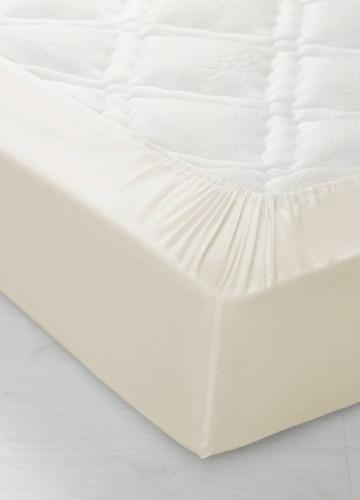 Jednobarevné napínací prostěradlo zn. Colombine® s hloubkou rohů 32 cm, z polycotonu