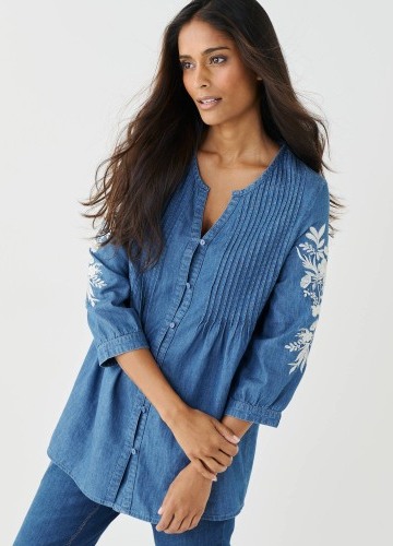Tunika se sámky, denimová s výšivkou