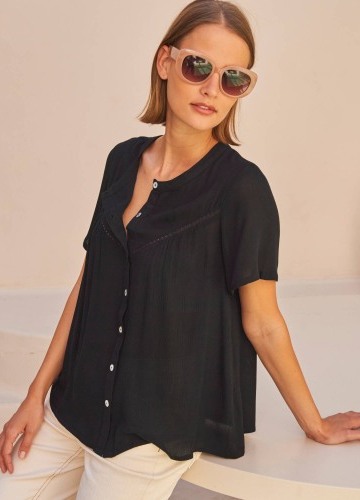 Vzdušná blúzka s krátkymi rukávmi