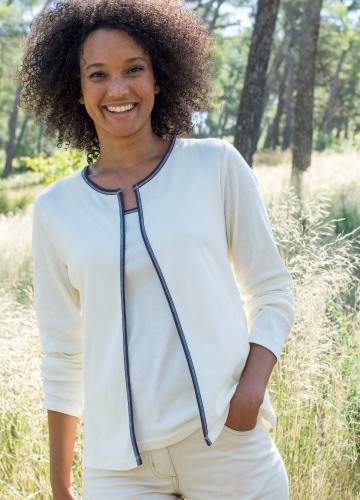 Svetr s kontrastním lemováním