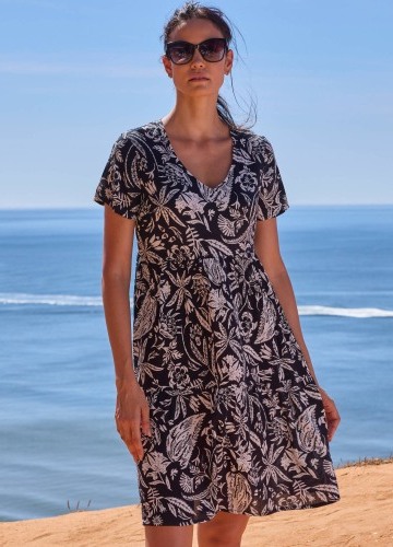 Kreponové krátké šaty s výstřihem do V a potiskem