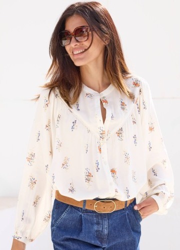 Blúzka so širokými rukávmi a_x000D_
potlačou