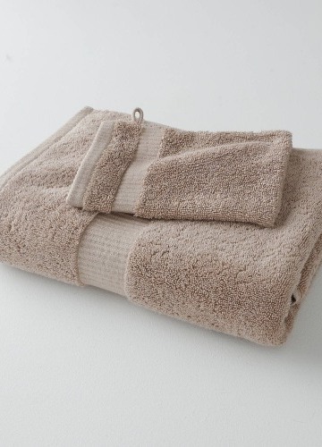 Jednofarebná froté súprava kúpeľňového textilu 640g/m2 confort prestige