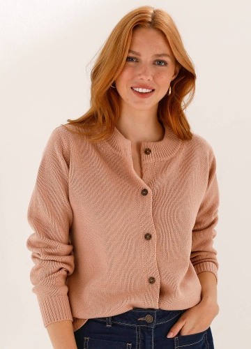 Sveter s okrúhlym výstrihom