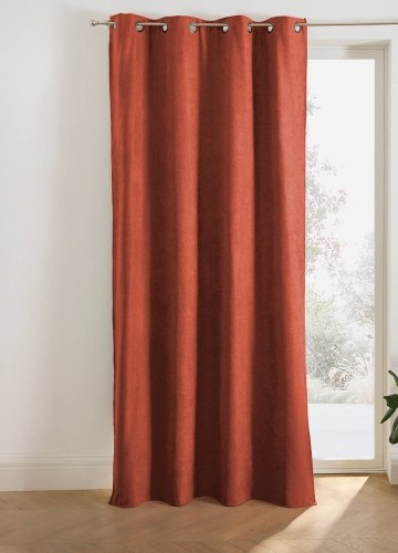 Zatemňovací a izolačný záves s kovovými očkami