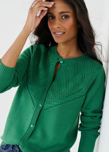 Sveter z úpletu so vzorom