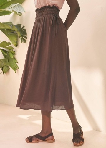 Dlhá krepónová sukňa