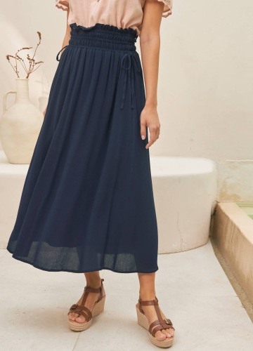 Dlhá krepónová sukňa