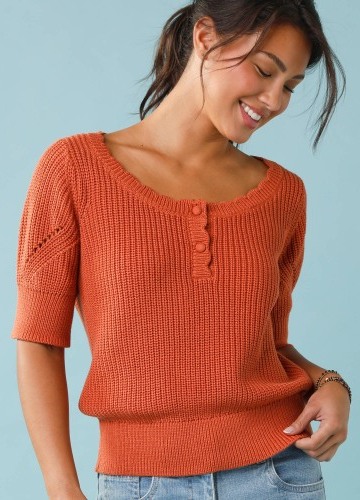 Úpletová halenka s rukávy k loktům, pro menší postavu