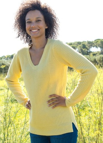 Dlouhý pulovr s výstřihem do V a hladkým vzorem