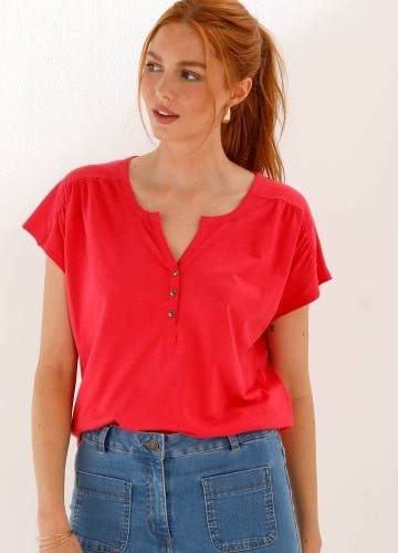 Jednobarevné tričko s výstřihem na knoflíčky