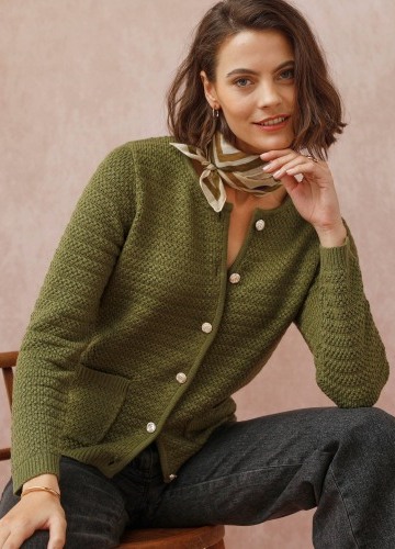 Propínací svetr z úpletu se vzorem